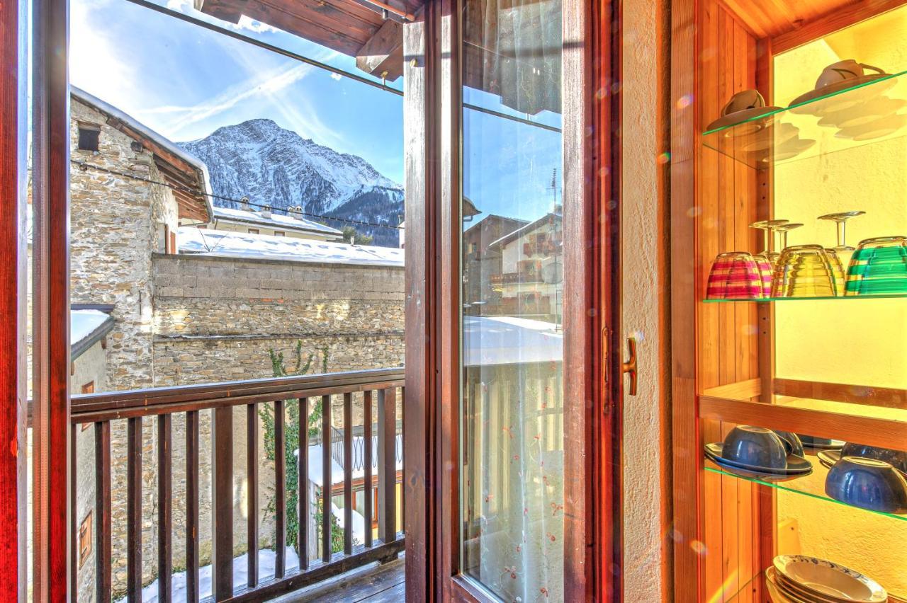 Appartamento Claire - Relax Con Splendida Vista - Cour 0081 クールマイユール エクステリア 写真